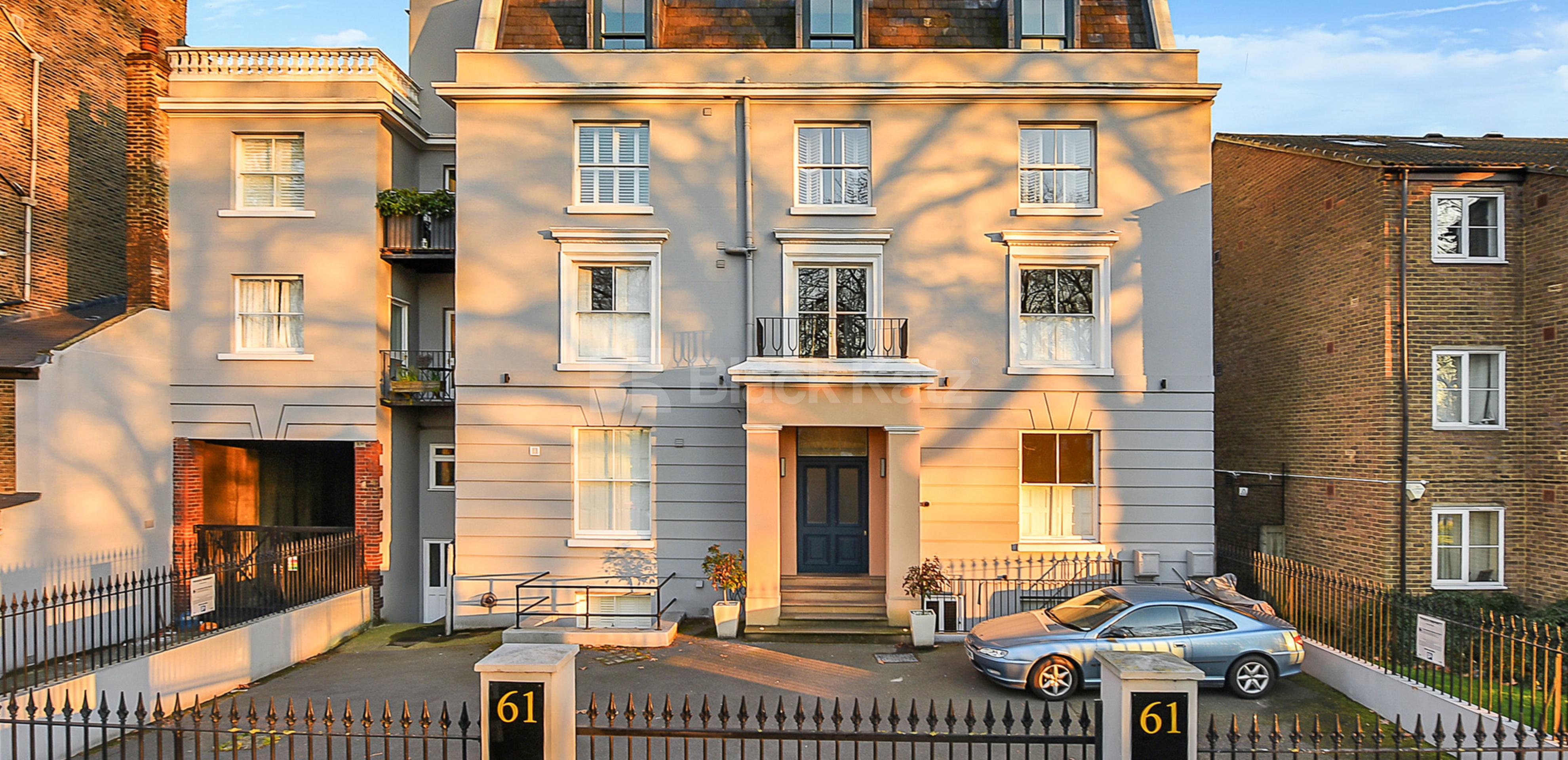 			UNDER OFFER , 2 Bedroom, 1 bath, 1 reception Apartment			 Clapham Common South Side, Clapham Common SW4